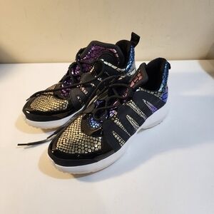 DKNY women's black lynzie sneak print lace up sneakera size 9